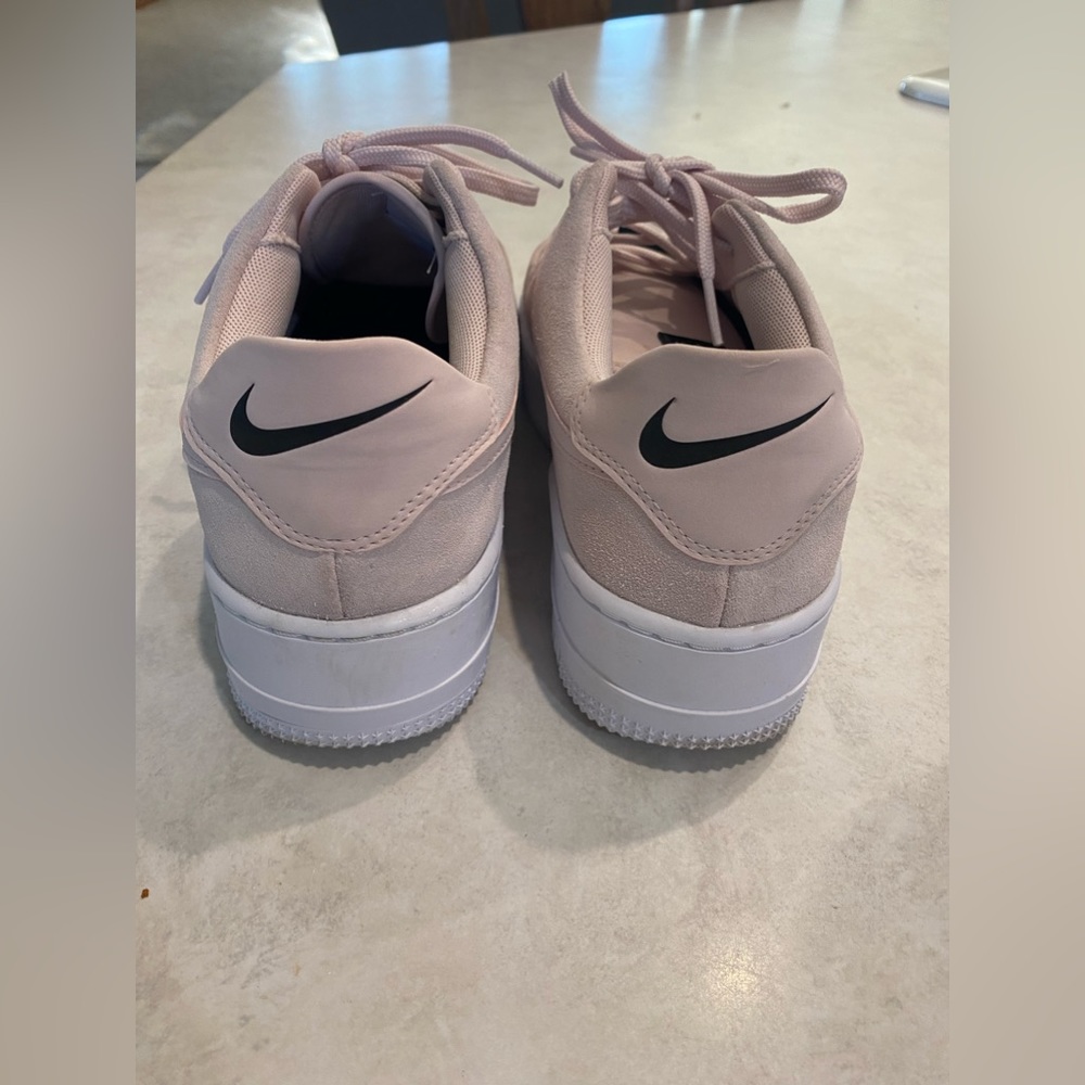 Nike Air Force 1 Sage Low